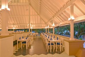 Hotel ADAARAN CLUB RANNALHI wakacje