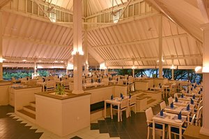 Hotel ADAARAN CLUB RANNALHI wakacje