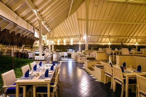Hotel ADAARAN CLUB RANNALHI wakacje