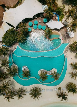 Hotel HOLIDAY INN RESORT KANDOOMA MALDIVES wakacje