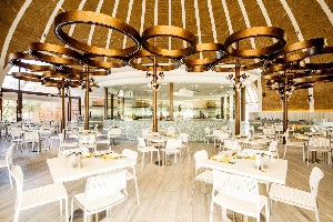 Hotel HOLIDAY INN RESORT KANDOOMA MALDIVES wakacje