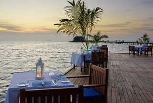 Hotel SUN SIYAM OLHUVELI MALDIVES wakacje