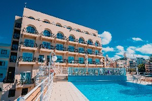 Hotel GILLIERU wakacje