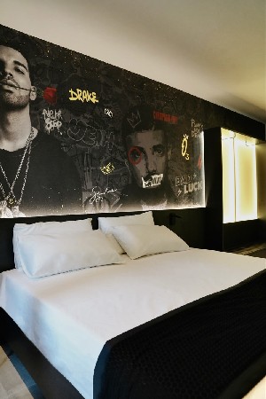 Drake Room