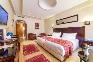 Hotel LES TROIS PALMIERS wakacje