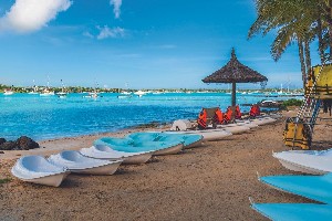 Hotel MAURICIA BEACHCOMBER RESORT & SPA wakacje