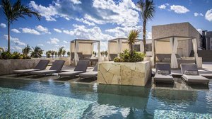 Hotel MAJESTIC ELEGANCE COSTA MUJERES wakacje