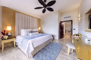 Hotel GRAND PALLADIUM WHITE SAND RESORT & SPA wakacje