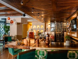 bar