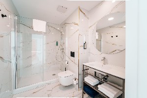 Hotel ARCHE FABRYKA SAMOLOTOW wakacje