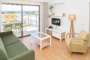 1 Bedroom Apartment (SeaView)