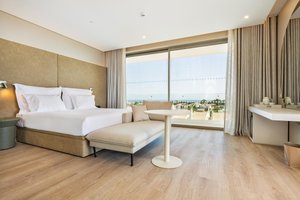 Exclusive Suite (Private-Garden)
