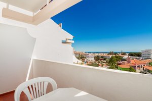 Standard Apartment (Balcony)
