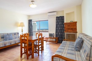 Standard Apartment (Balcony)