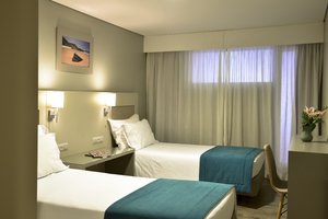 2 Bedroom Premium Apartment (CityView, Balcony)