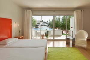 Superior Studio (Marina or Pool View, Balcony)