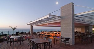 Pool Bar