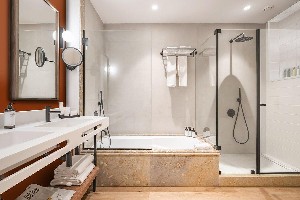 Hotel DREAMS MADEIRA RESORT SPA & MARINA wakacje