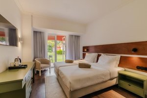 Hotel ENOTEL SANTO DA SERRA wakacje