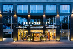 Hotel NH DANUBE CITY wakacje