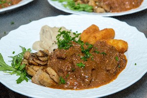 Hotel GASTHOF BERGFRIED - pokoje wakacje