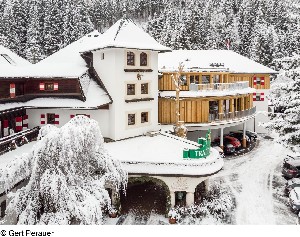 Hotel HOTEL TRATTLERHOF wakacje