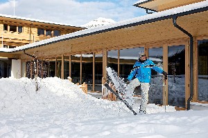 Hotel FALKENSTEINER FAMILIENHOTEL SONNENALPE  SE SKIPASEM wakacje