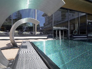 Hotel FALKENSTEINER FAMILIENHOTEL SONNENALPE  SE SKIPASEM wakacje