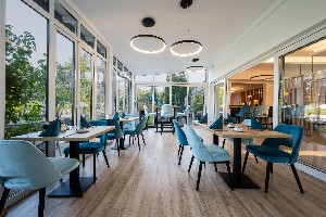 Hotel FAMILIENHOTEL VILLA FLORA wakacje