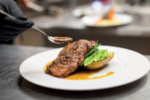 Hotel CAFE & RESTAURANT HAAS wakacje