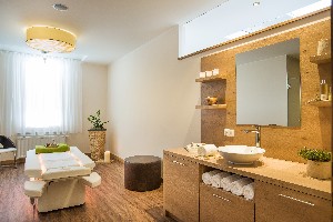 Hotel KURHOTEL ÖSTERREICHISCHER HOF wakacje