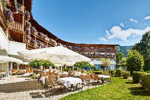 Hotel DAS ALPENHAUS KAPRUN wakacje