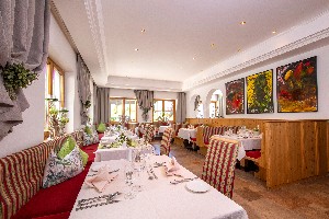 Hotel DER SCHMITTENHOF wakacje