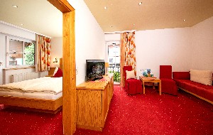 Hotel DER SCHMITTENHOF wakacje