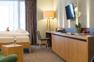 Hotel DER WALDHOF wakacje