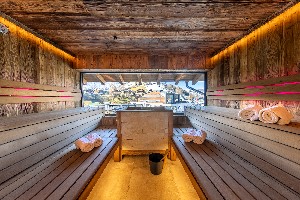 Hotel PEOPLE'S HOTEL wakacje