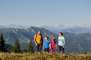 Hotel FAMILIEN- UND WELLNESSHOTEL DER HANNESHOF - DAS MONTANA wakacje