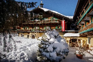 Hotel UNTERHOF wakacje