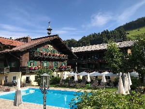Hotel UNTERHOF wakacje