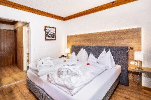 Hotel UNTERHOF wakacje