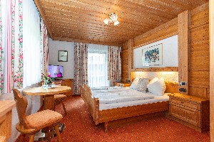 Hotel LANDHAUS ROHREGGER wakacje