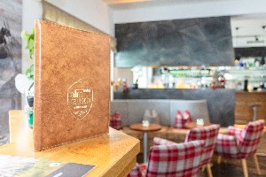 Hotel ALMRAUSCH wakacje