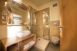 Hotel MEIN HOTEL FAST wakacje