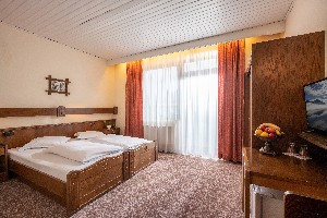 Hotel ALPENHOTEL EDELWEISS wakacje