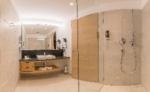 Hotel KOSIS SPORTS LIFESTYLE HOTEL wakacje