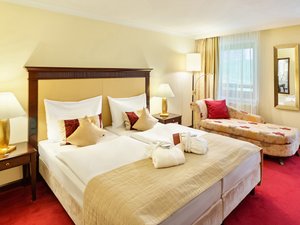 Hotel LEBENBERG SCHLOSSHOTEL wakacje