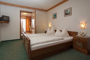 Hotel KAISERHOTELS NEUWIRT wakacje