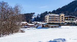 Hotel HARMONY HOTEL HARFENWIRT wakacje