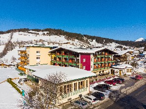 Hotel HARMONY HOTEL HARFENWIRT wakacje