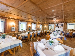 Hotel HARMONY HOTEL HARFENWIRT wakacje